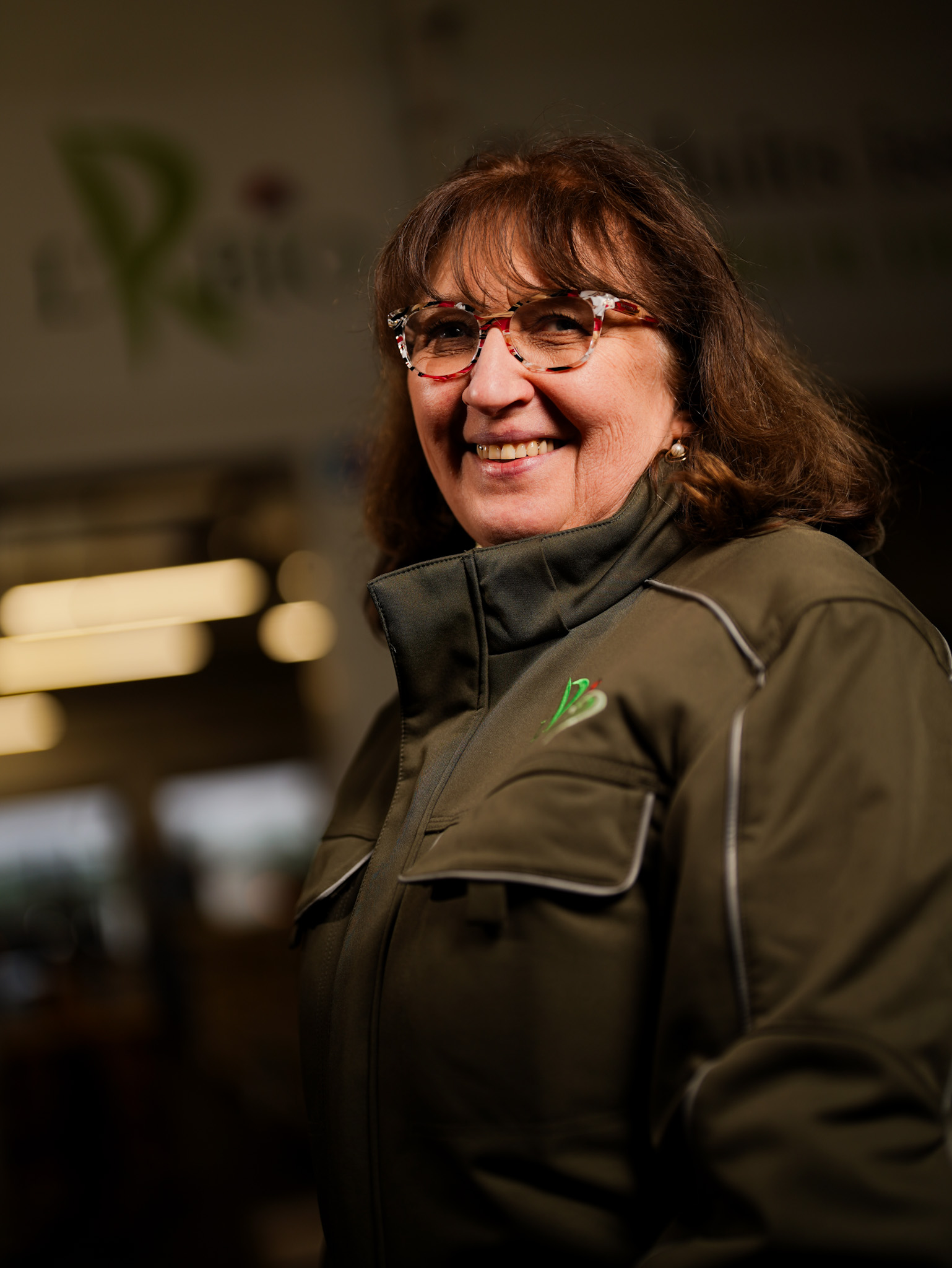 Weronika caissière - Equipe LR Bio - Fruits et légumes Rungis